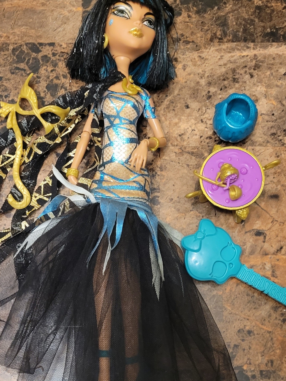 G1 Monster High Ghouls Rule Cleo De Nile Complete Only Displayed